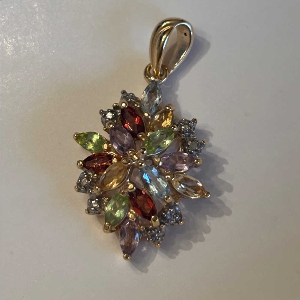 Beautiful Multicolor Gemstone Flower Pendant - image 4